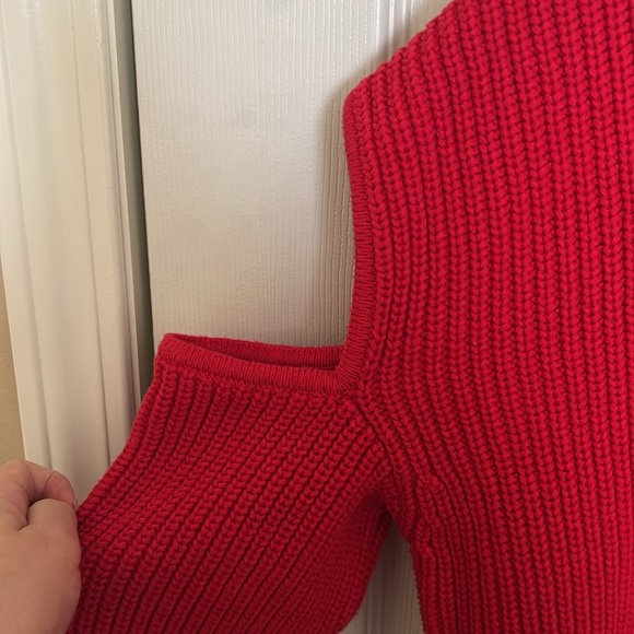 Cold shoulder type turtle neck sweater size xxl - Picture 3 of 4